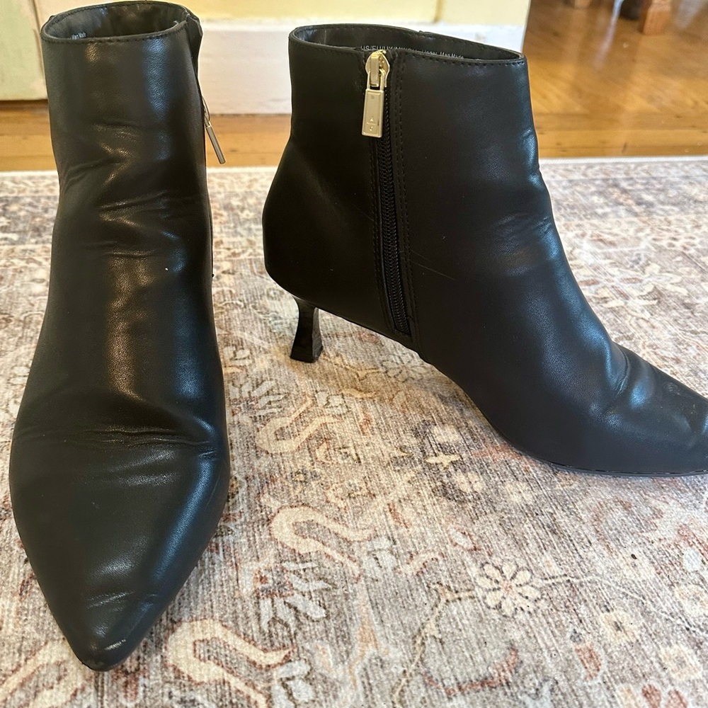 Elegant Black Ankle Boots